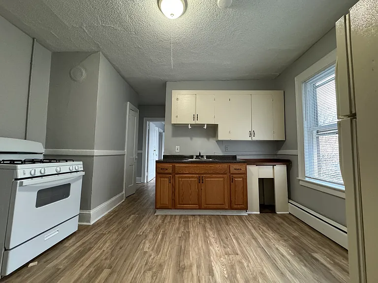 208 Hamilton St #A2 — Photo 8