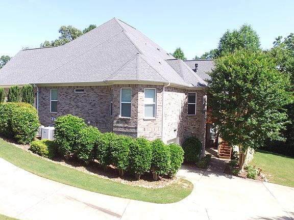 3rd image of 212 W Lake Blvd