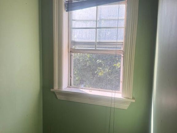 2nd image of 2864 McDuf McDuffee Rd