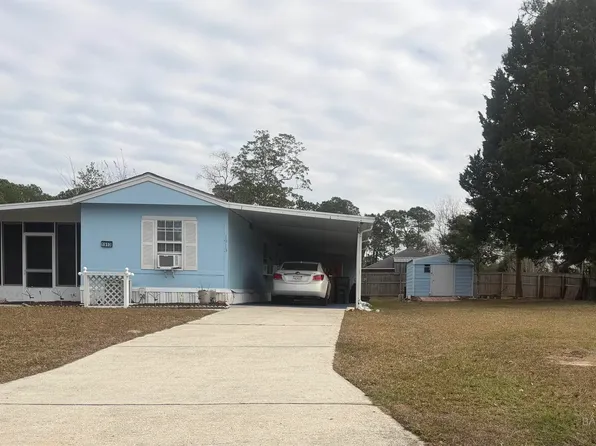 1913 Maria Ln, Lillian, AL 36549