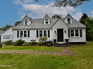 13 Appleton Rd, Rexford, NY 12148