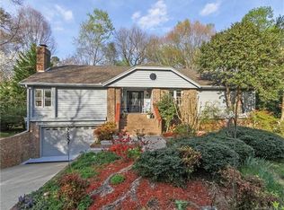 1008 Laurel Park Ln, Charlotte, NC 28270