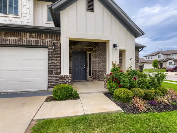421 La Joya Pass, Leander, TX 78641