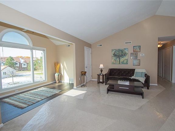 4th image of 7135 Village Dr Unit 7135