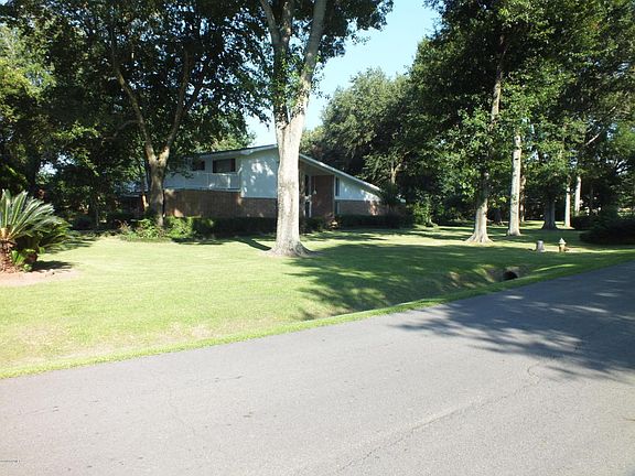 5th image of 221 Wentworth Blvd