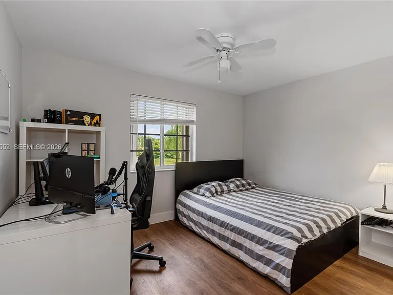 1095 Chenille Cir — Photo 18