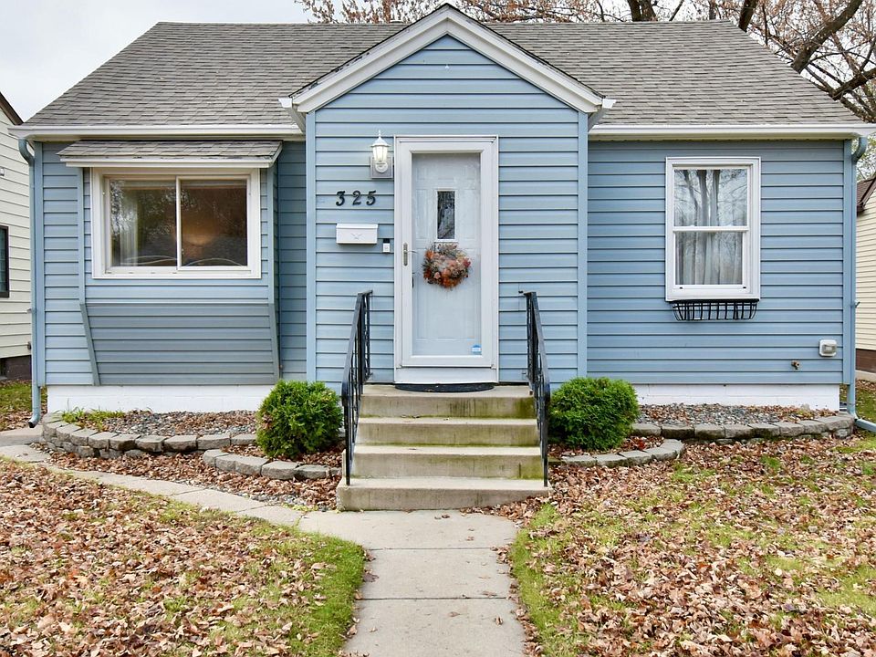 1st image of 325 23rd Ave N