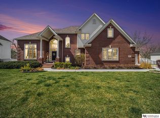 6635 Blue Ridge Ln, Lincoln, NE 68516