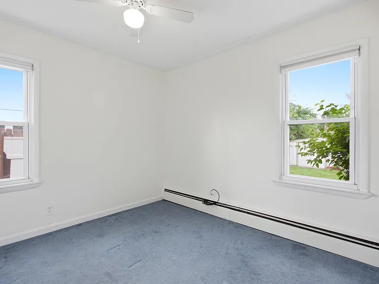 8885 Cardwell St — Photo 9