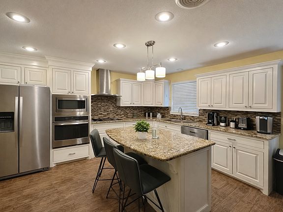 4th image of 3601 45th St