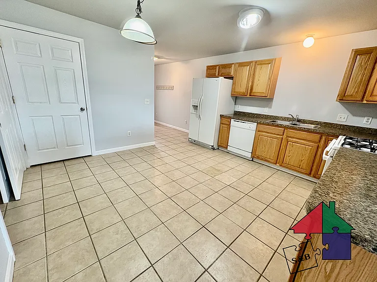 4 Green St #103 — Photo 6