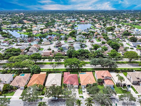 4th image of 14066 S Cypress Cove Cir