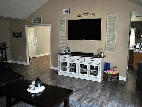 5th image of 8500 Crown Prince Ct
