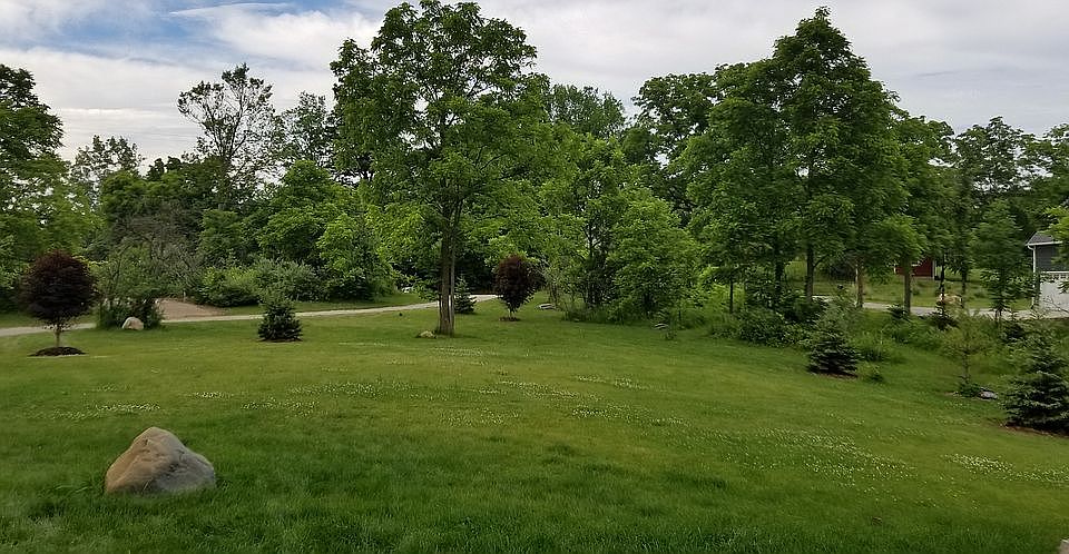 2nd image of 5020 Warren Rd