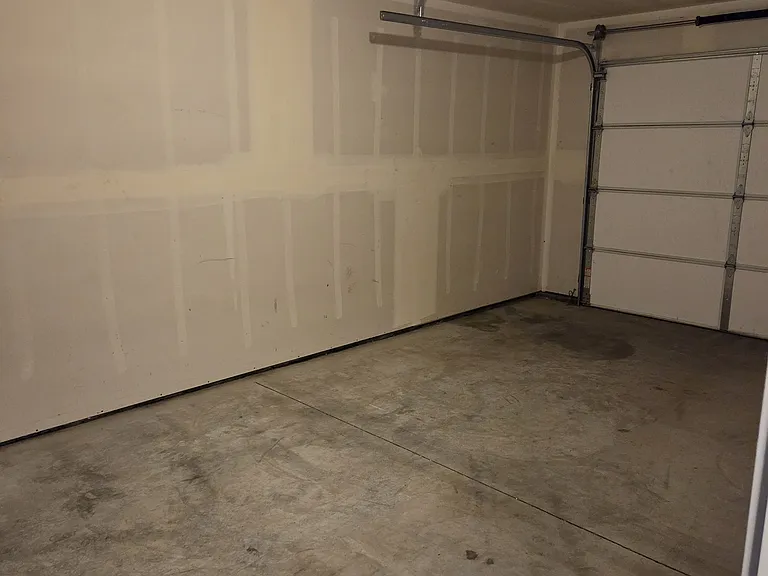 213 Merrick Ave — Photo 5