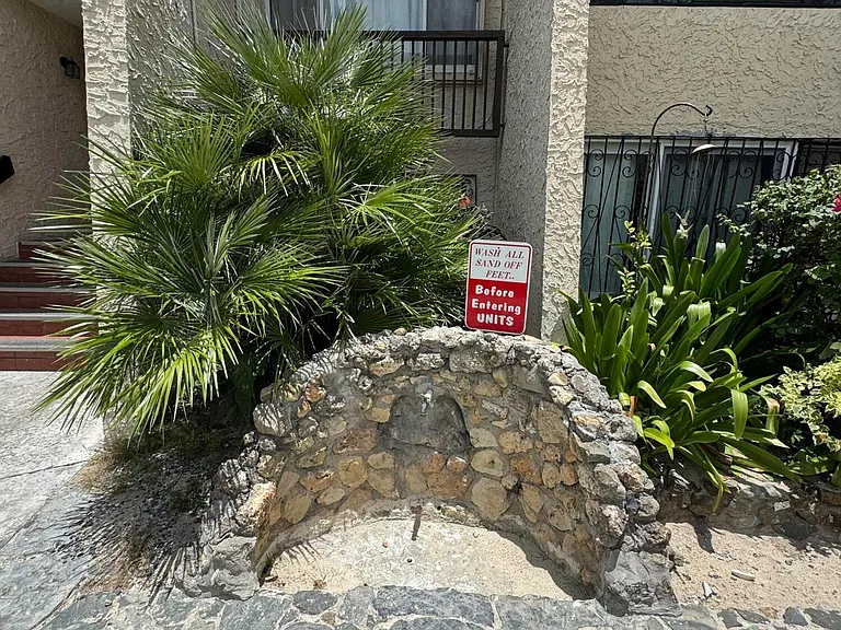 109 Golden Rock Est — Photo 18