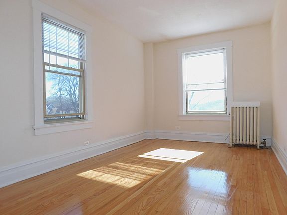 3rd image of 1806 Central St #Abbab6eae