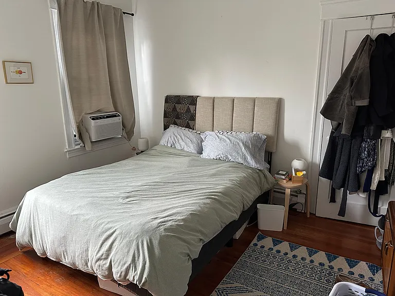 102 Rochambeau Ave — Photo 23