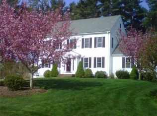 31 Shallow Pond Ln, Plymouth, MA 02360