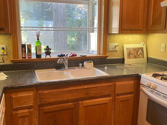 5th image of 24991 Faulhorn Dr