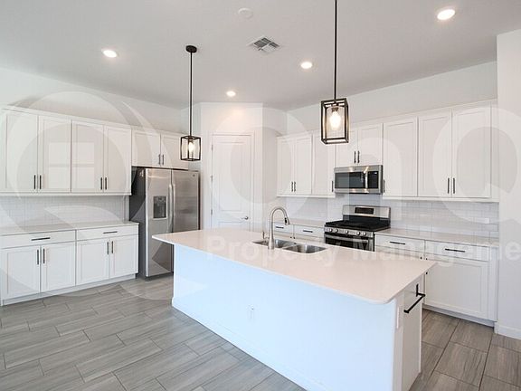 3rd image of 21533 E Via De Arboles