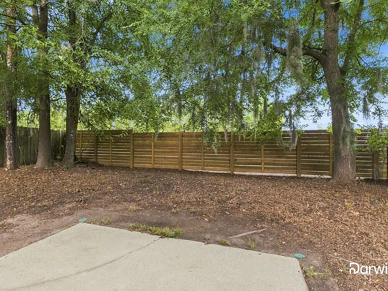 103 Deerpath Trl — Photo 12