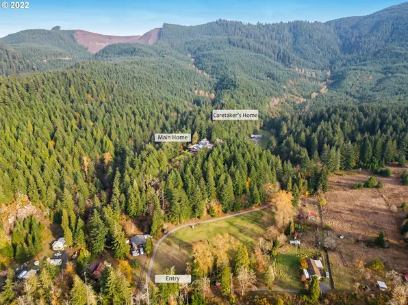 32857 Fox Ln, Cottage Grove, OR 97424
