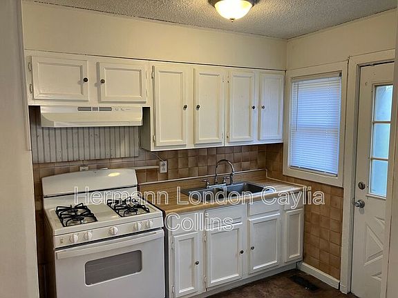 2nd image of 609 Cunniff Pl