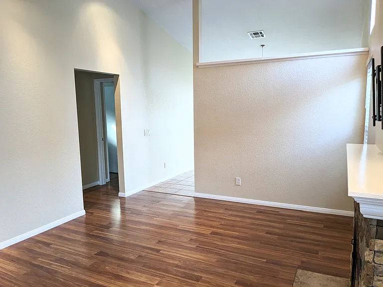 14504 Mountain High Dr — Photo 17