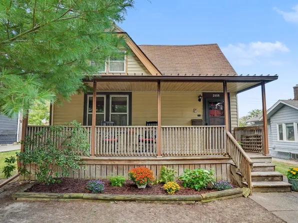 2508 Western Ave, Davenport, IA 52803