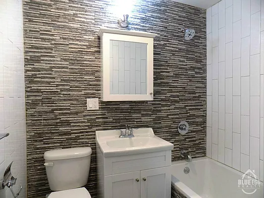 Rented by Blue Egg Realty Corp | media 62