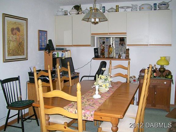 3rd image of 4484 Hidden Village Dr