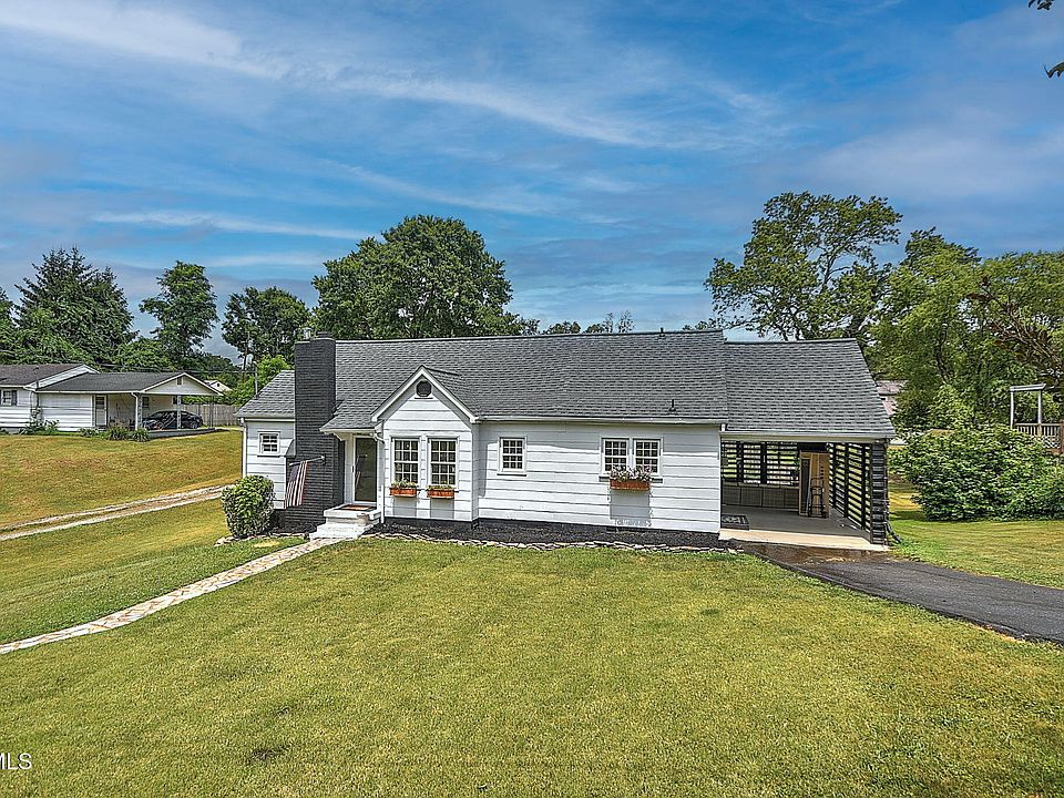 1st image of 125 Maplelawn Dr