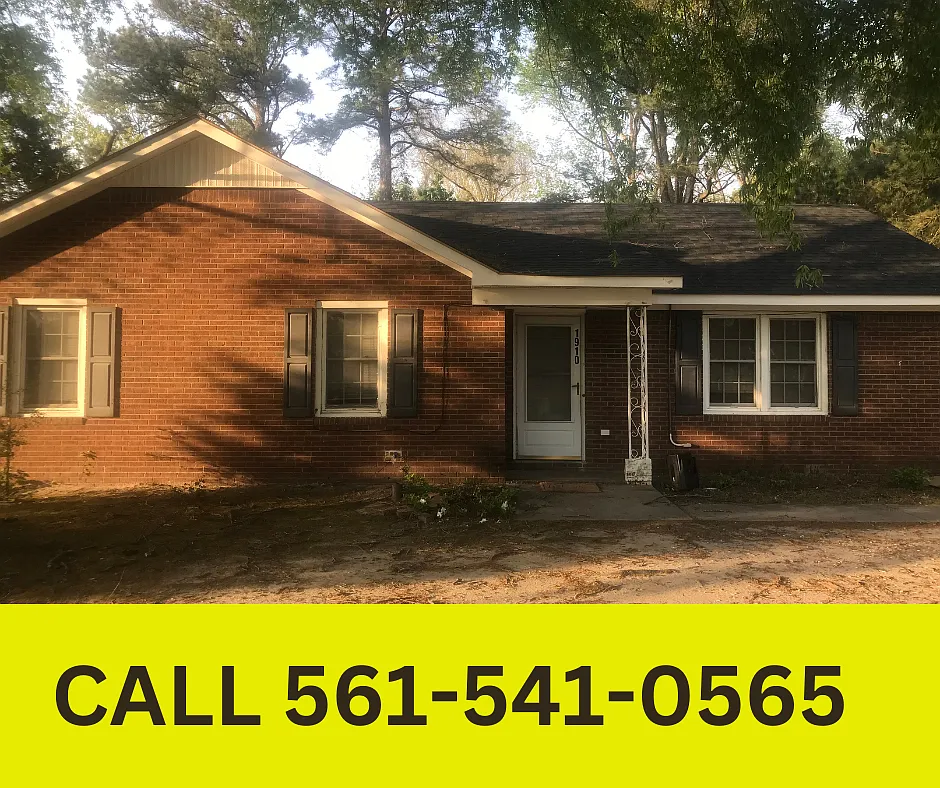 3 bed, 1300 sqft, $1,760 — Photo 2