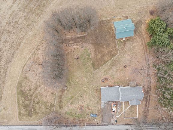 3rd image of 1238 School Rd