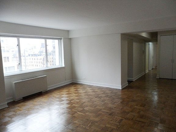 2nd image of 200 E 71st St APT 19C