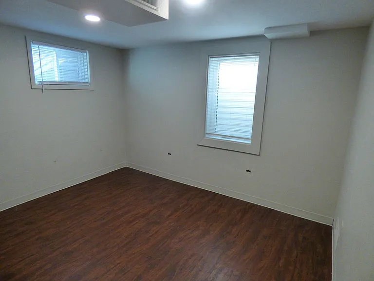 1543 S Hudson St — Photo 20