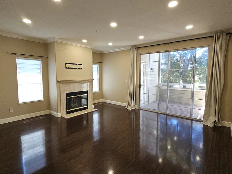 376 Treasure Island Dr — Photo 8