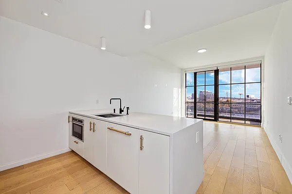 Rented by Jade Stone Real Estate Consulting | media 13