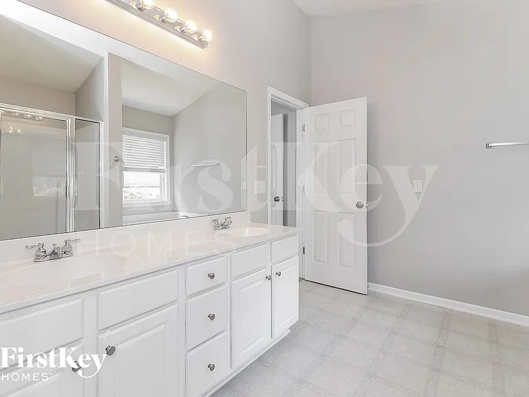 943 Mill Creek Ave — Photo 9