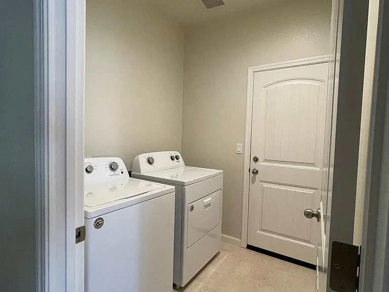 710 Marybelle Dr — Photo 7