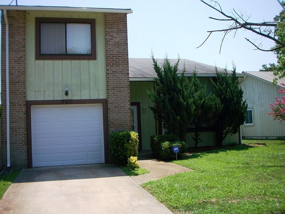 1st image of 761 Deer Lake Dr