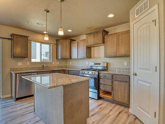 4th image of 11118 Willmore Dr