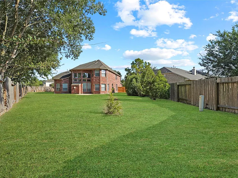 26422 Creston Woods Dr — Photo 40