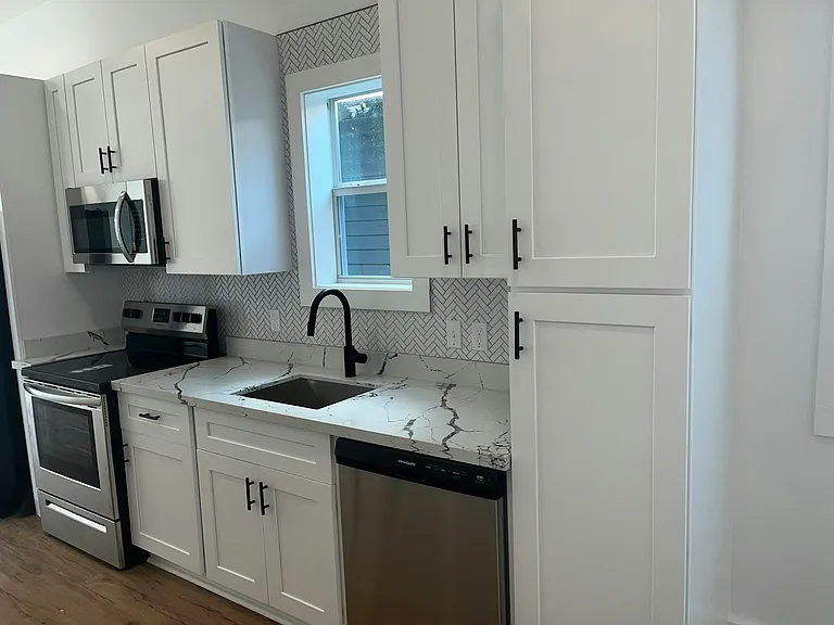 1662 N Tonti St #1A — Photo 17