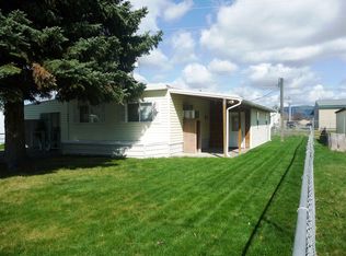 17307 E Coach Dr, Greenacres, WA 99016