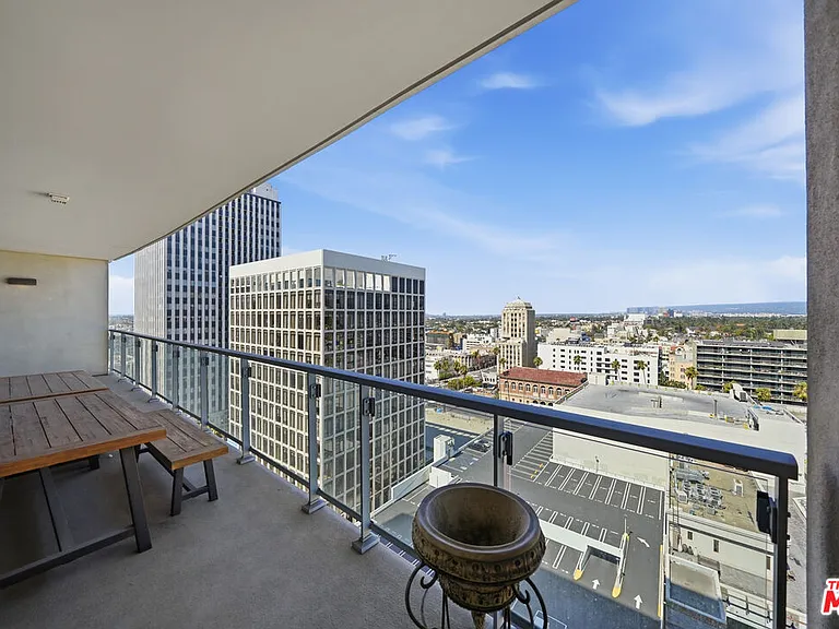 3785 Wilshire Blvd #1607 — Photo 28