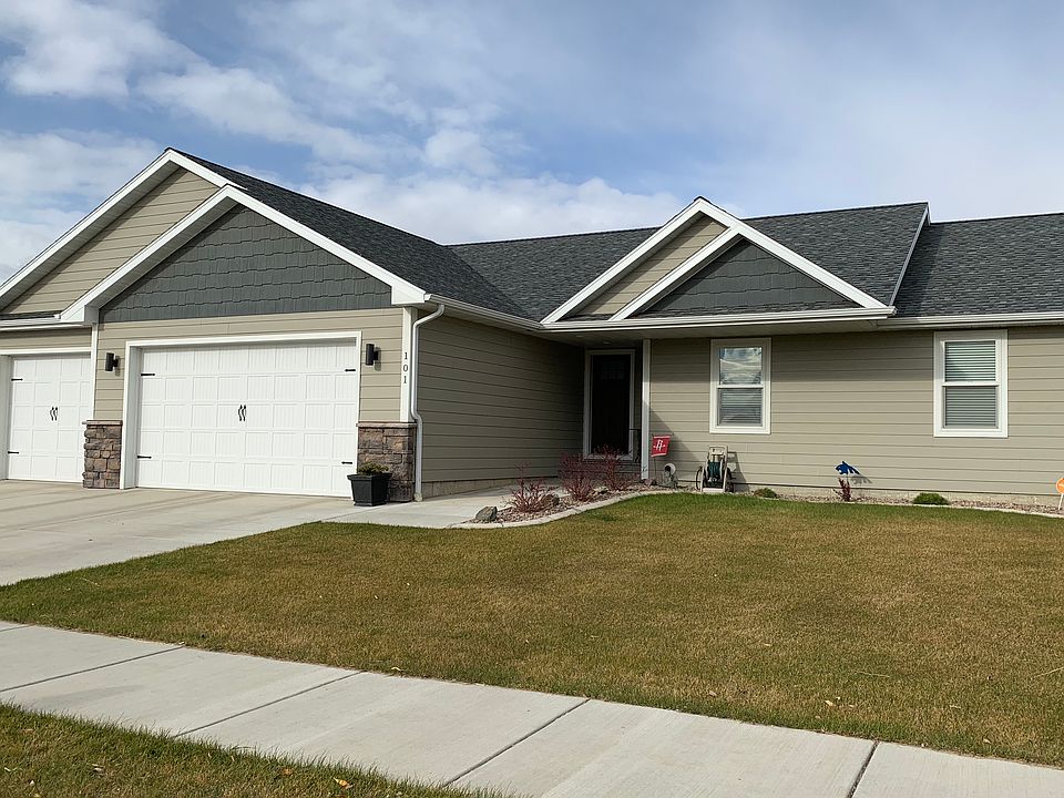 1st image of 101 39th Ave NE
