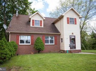 1320 N Browns Dam Dr, New Oxford, PA 17350