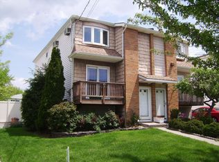 273 Slater Blvd, Staten Island, NY 10305